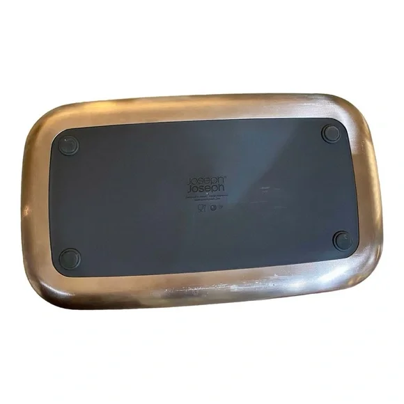 Joseph Joseph bread bin/box 12” x 8” x 7” stainless steel with bamboo lid. EUC - Picture 5 of 7